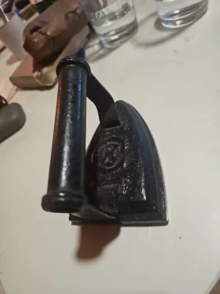 Plancha antigua de hierro