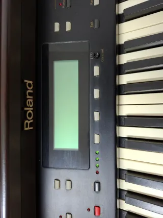 Piano Roland KR-177 Digital Intelligent