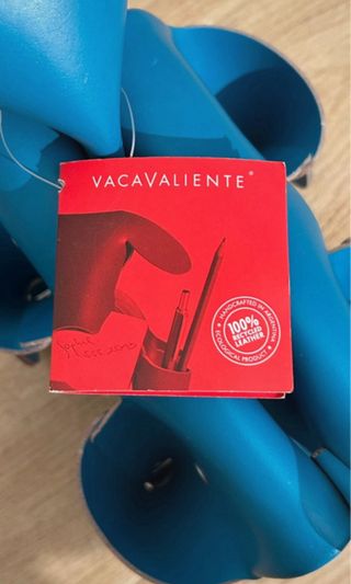 Portapenne Vacavaliente pelle turchese