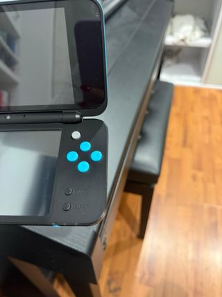 New Nintendo 2DS XL Azul y Negro