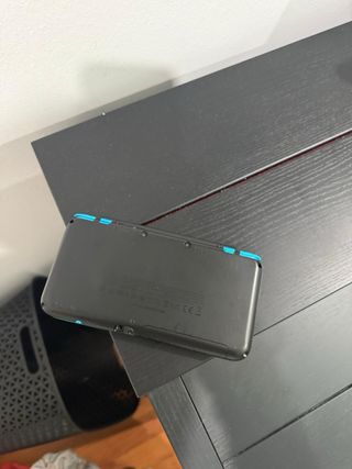 New Nintendo 2DS XL Azul y Negro