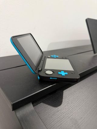 New Nintendo 2DS XL Azul y Negro