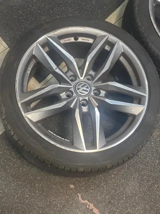 Llantas Audi RS6 Grupo VAG medidas 225/40zr 18 92y