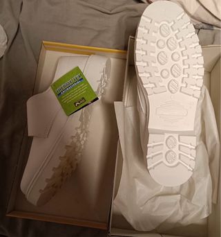 Zapatos blancos homologados nuevos