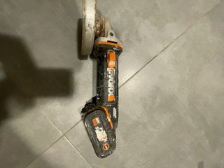 Radial a batería Worx