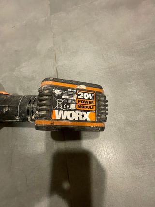 Radial a batería Worx