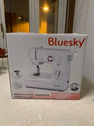Máquina de coser Bluesky