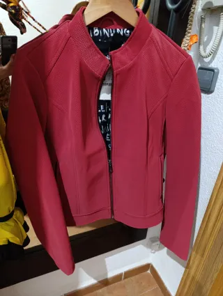 Chaqueta Desigual Roja Talla M