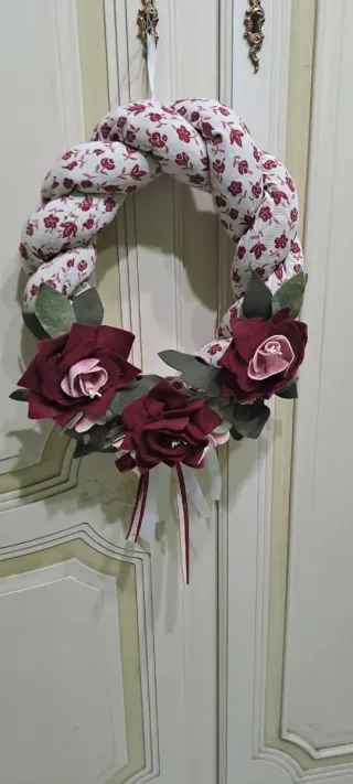 Decorazione dietro porta pannolenci fatti a mano