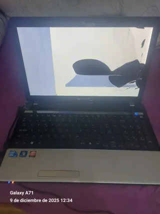 Packard Bell Easynote TM86 para reparar, repuestos