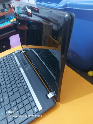 Packard Bell Easynote TM86 para reparar, repuestos