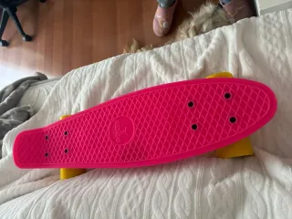 Monopatín rosa para niños