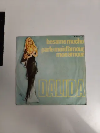 Dalida - Bésame Mucho (VG+)
