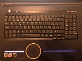 Portátil Packard Bell EasyNote SB85