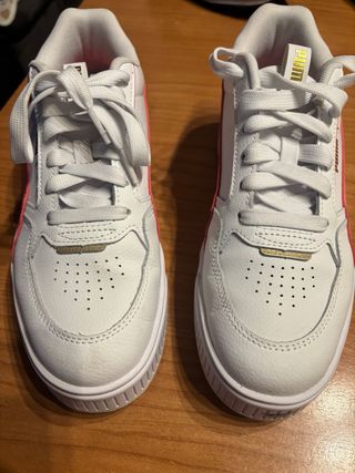 Tenis Puma Blancos y Rosas