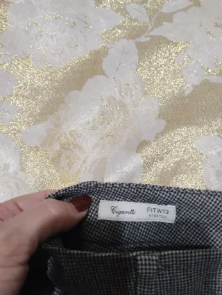 Pantalone a sigaretta