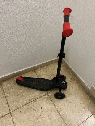Patinete 3 Ruedas Negro y Rojo