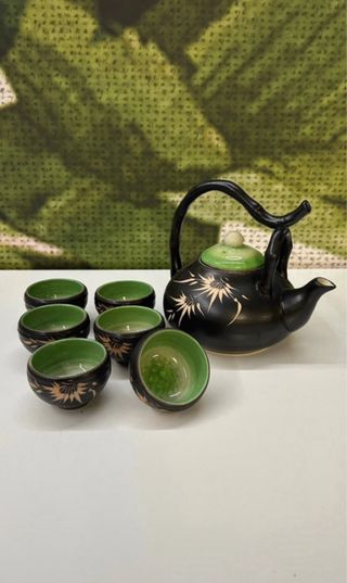 Servizio da sake con teiera