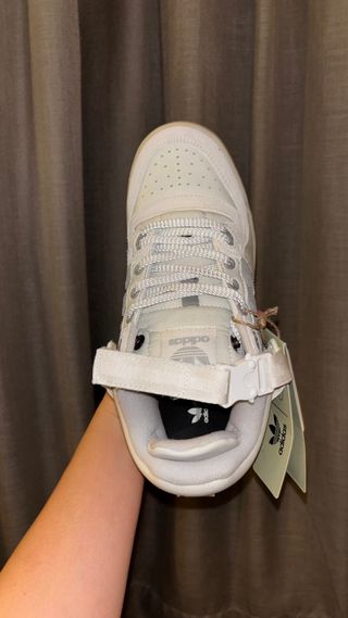 Adidas x Bad Bunny Forum Low Blanco Gris