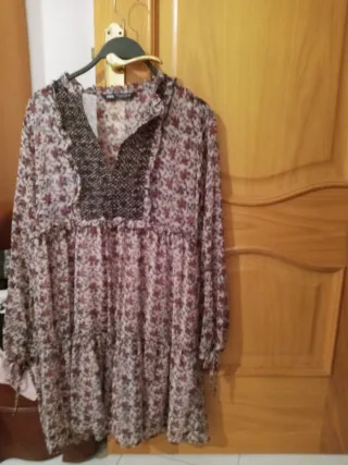 Vestido Zara floral M nuevo