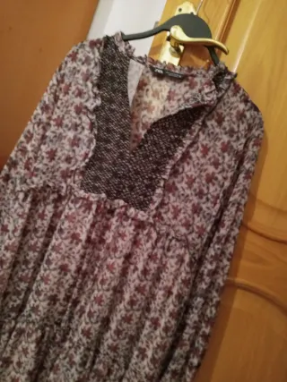 Vestido Zara floral M nuevo