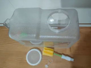 Garrafa/bidón/depósito dispensador de bebidas