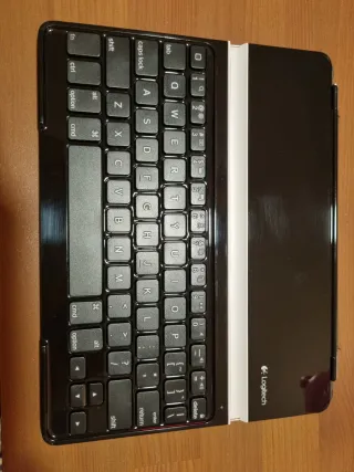Tastiera Logitech per iPad Nera