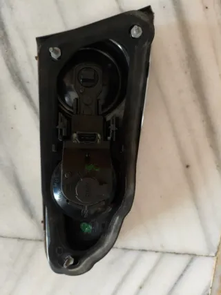 Piloto Portón Derecho Seat Cordoba