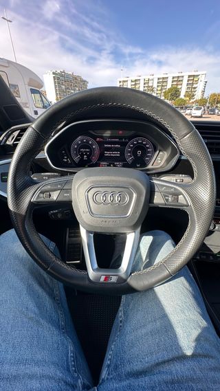Audi Q3  sportback 45 TFSIe stronick black-line