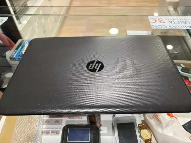 HP 250 G4 i5 8GB RAM 240GB SSD Negro