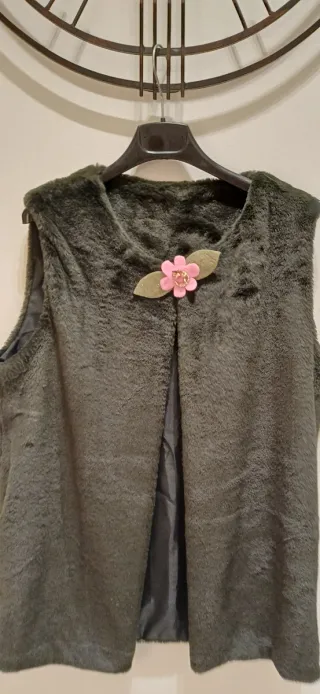 Bellissimo pellicciotto smanicato