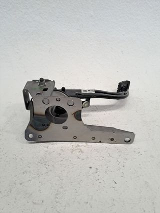 PEDAL EMBRAGUE HYUNDAI BAYON (2)