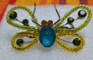 Broche Mariposa con Piedras