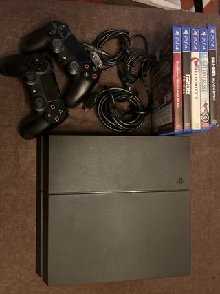 PS4 1TB + 2 Mandos + 5 Juegos