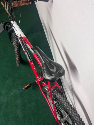 Bicicleta de Montaña TOPBIKE Roja y Blanca