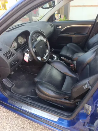 Ford Mondeo 2004