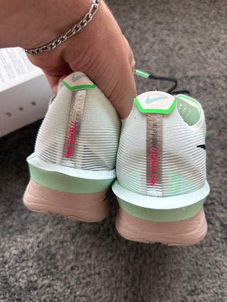 Nike ZoomX Vaporfly NEXT% 4