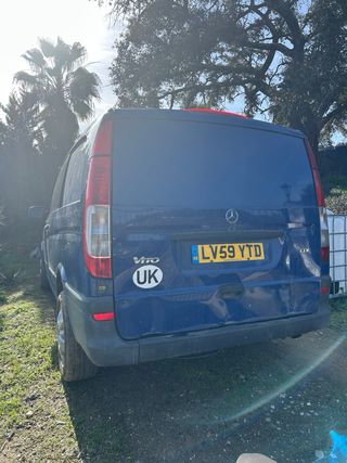 Mercedes RHD con matrícula inglesa