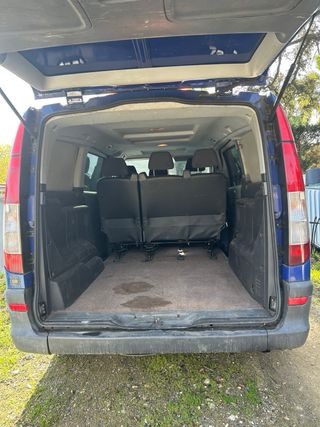 Mercedes RHD con matrícula inglesa