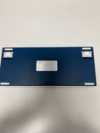 Teclado Gaming Mecánico Beige y azul