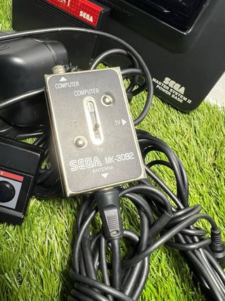 Sega Master System II Consola Negra + Accesorios