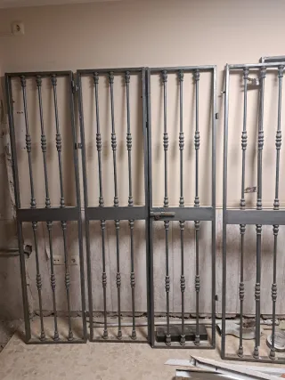 Reja 4 hojas abatibles