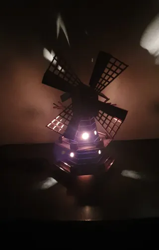 Lampada da tavolo mulino a vento