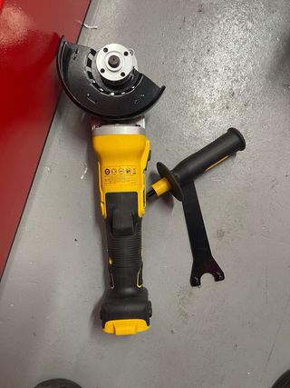 Radial DeWalt Brushless XR ( Copia )