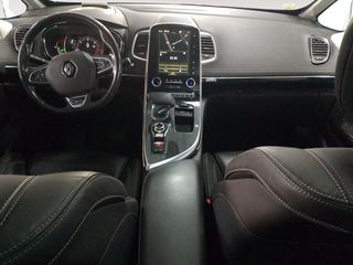 Renault Espace Initiale Paris