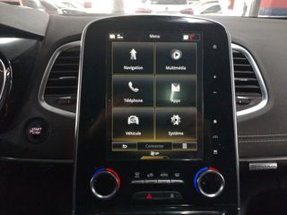 Renault Espace Initiale Paris