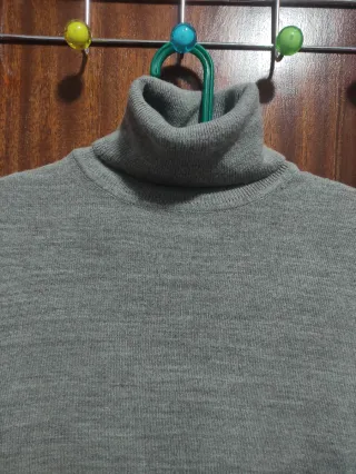 Jersey gris cuello alto talla S