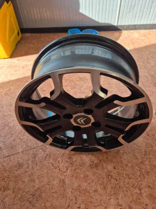 Llanta Citroën Cactus