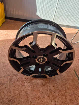 Llanta Citroën Cactus