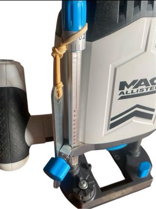 Para Abel. Fresadora Mac Allister + brocas